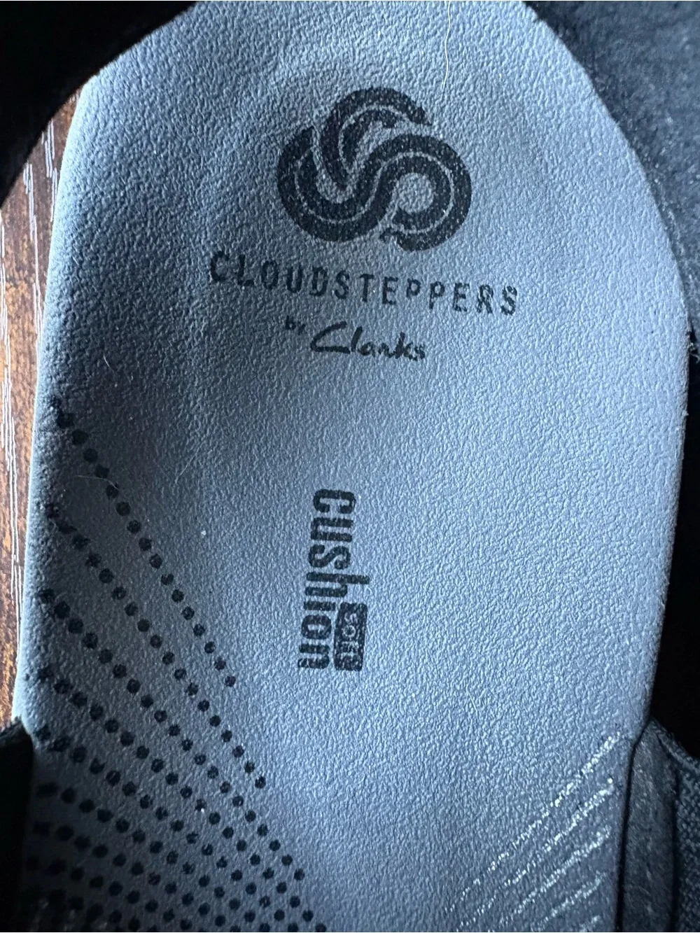 Clarks Cloudsteppers Black Elastic Strap Sandals